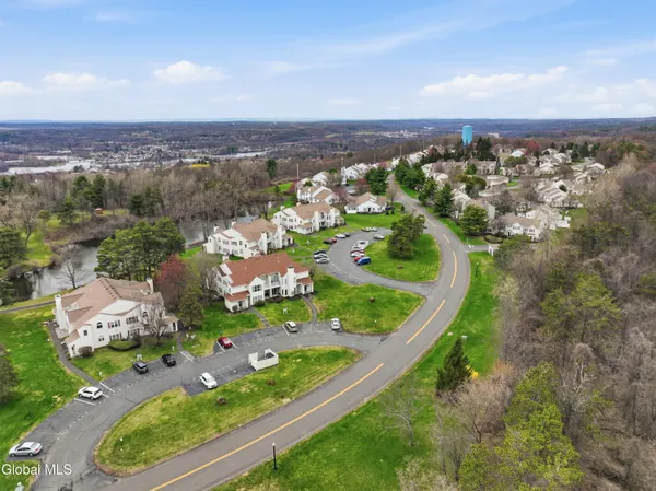 $219,900 | 824 Ridge Circle, Troy, NY 12182