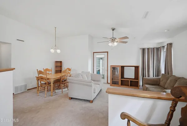 $219,900 | 824 Ridge Circle, Troy, NY 12182