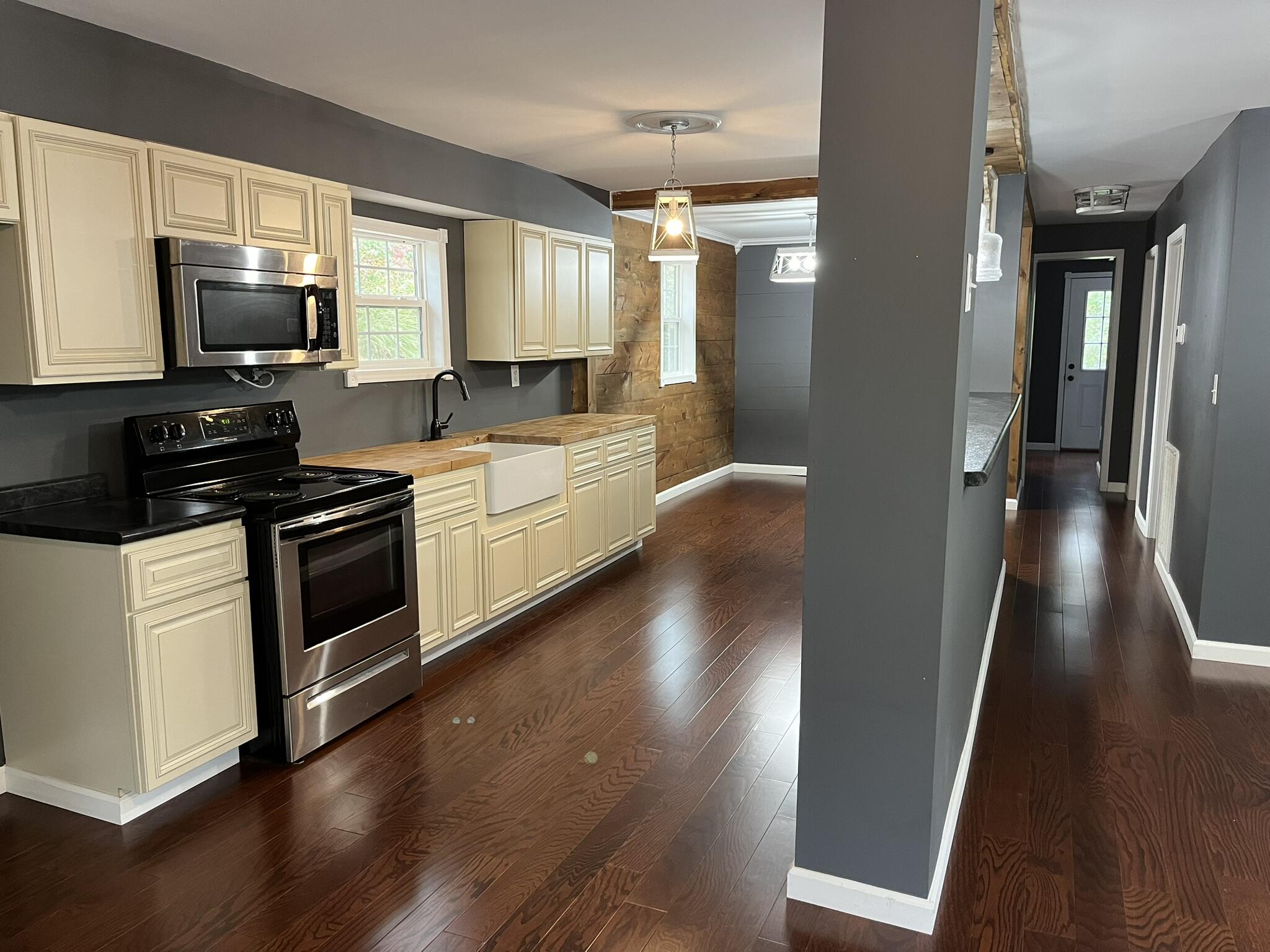 1023 Bull Run Road Barbourville, KY 40906 - Photo 5 of 36 IMG_5603