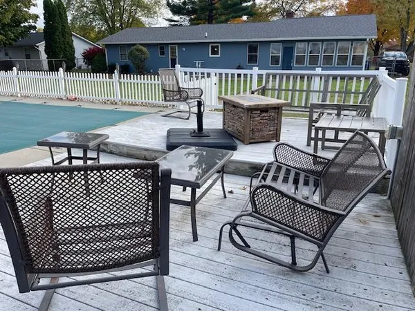 $349,900 | 232 Lynbrook Drive, Coldwater, MI 49036