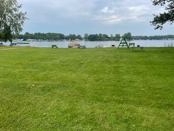 $349,900 | 232 Lynbrook Drive, Coldwater, MI 49036