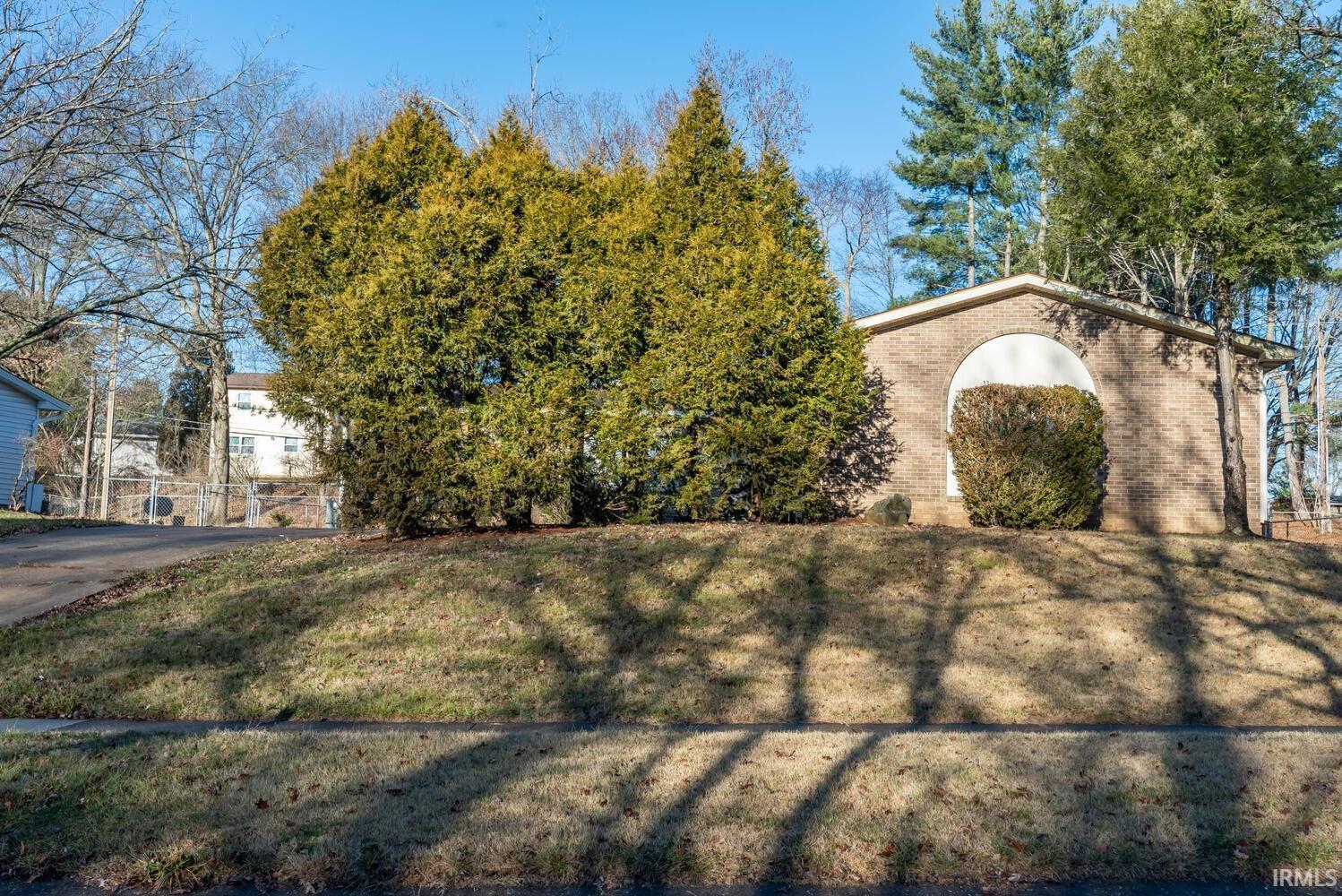 603 North Park Ridge Road Bloomington, IN 47408 - Photo 1 of 28 Gallery Image 1