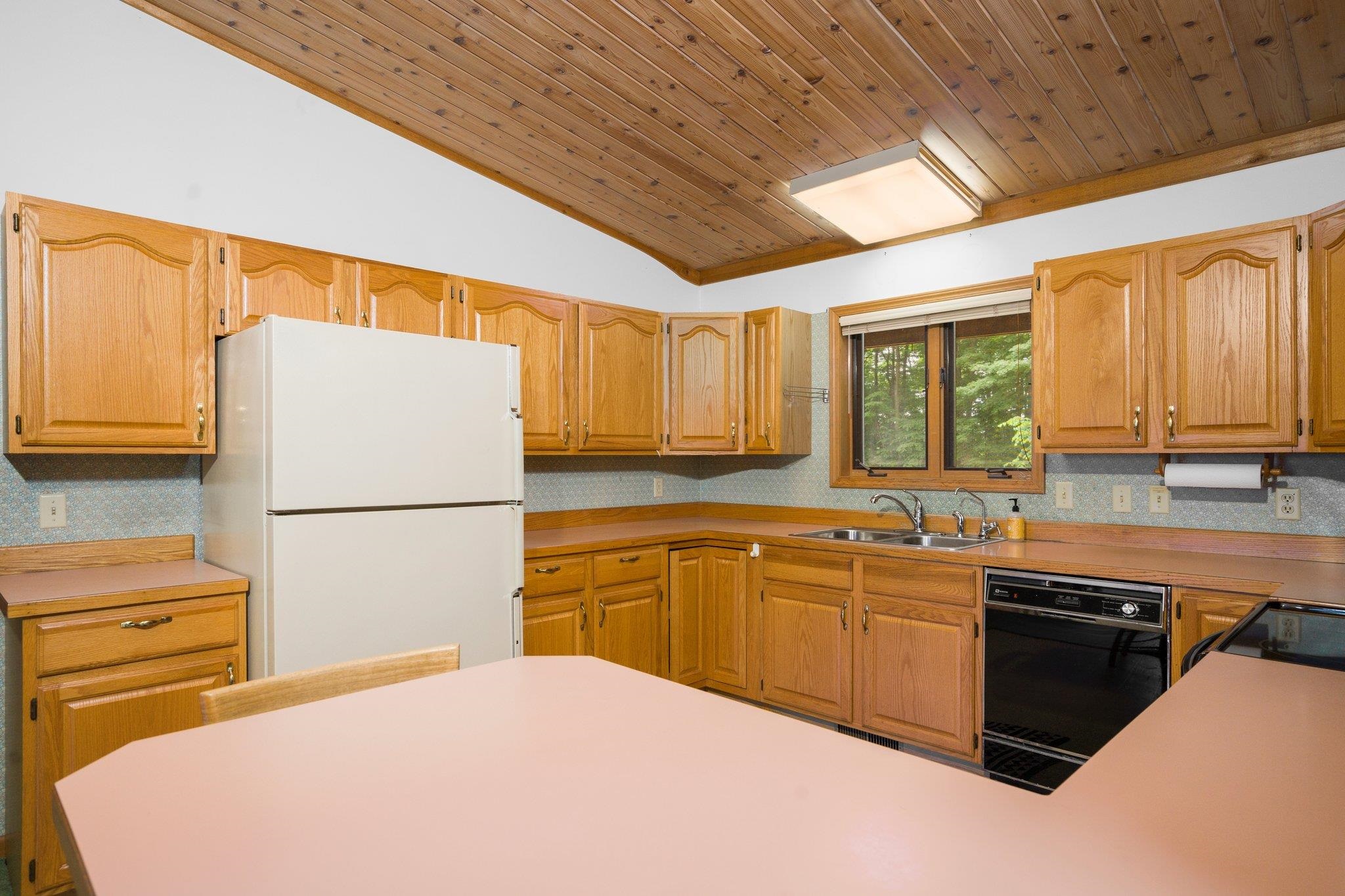 2202 North Reynolds Road Interlochen, MI 49643 - Photo 17 of 48