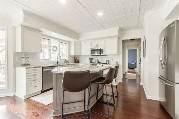 $595,000 | 26 Pewter Rock, Penfield, NY 14580