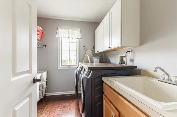 $595,000 | 26 Pewter Rock, Penfield, NY 14580