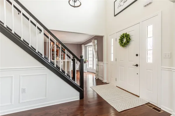 $595,000 | 26 Pewter Rock, Penfield, NY 14580