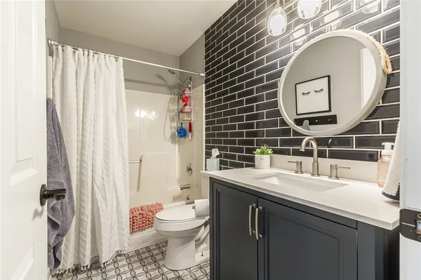 $595,000 | 26 Pewter Rock, Penfield, NY 14580