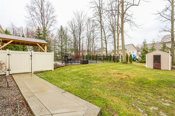 $595,000 | 26 Pewter Rock, Penfield, NY 14580