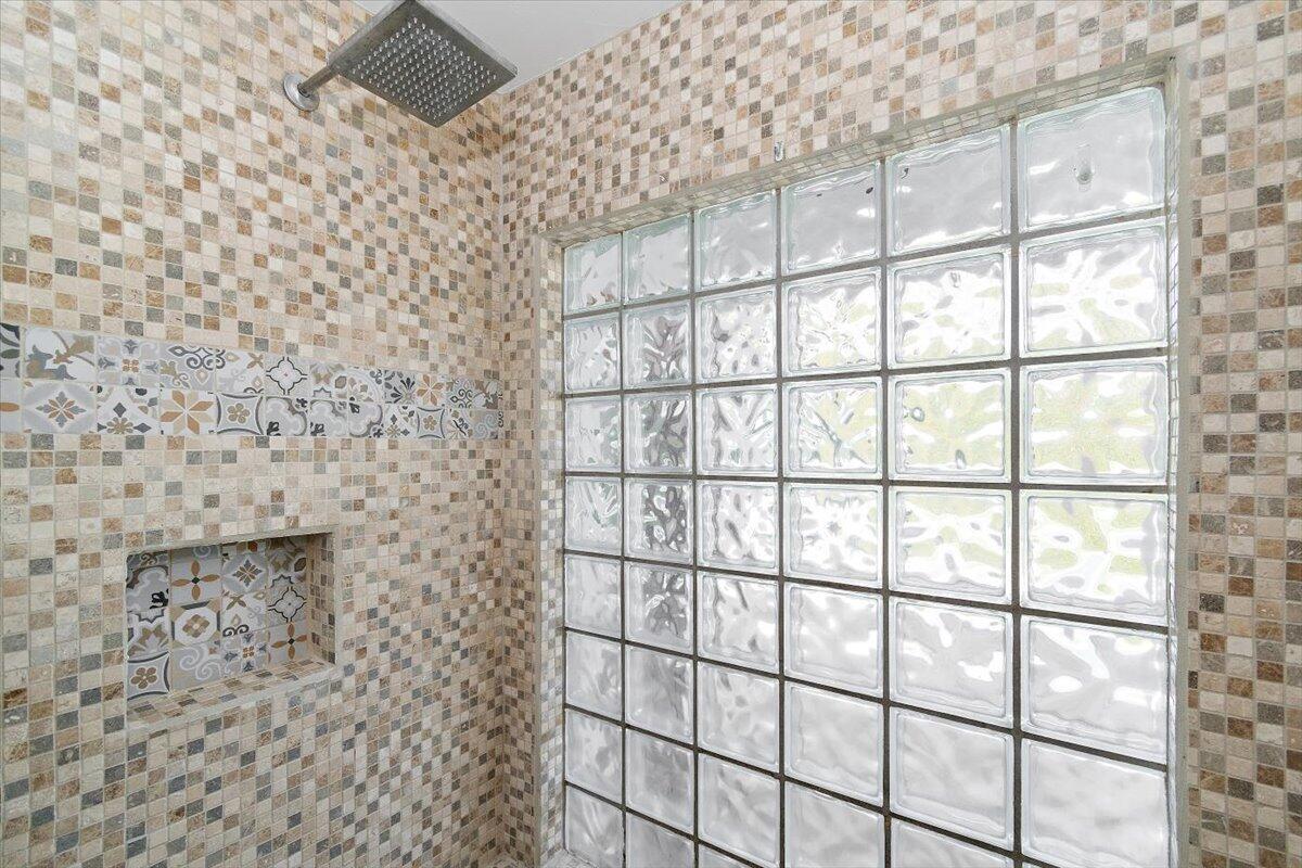 70140 Sun Valley Drive Rancho Mirage, CA 92270 - Photo 20 of 36 a bathroom with a shower