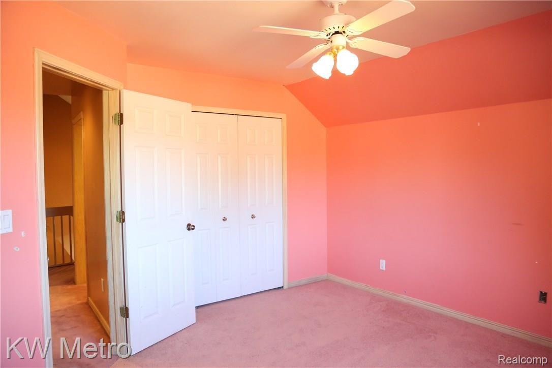 2159 Oakcrest Road Sterling Heights, MI 48310 - Photo 19 of 36 8B8A9886.JPG