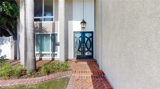 a picture of a door and a yard