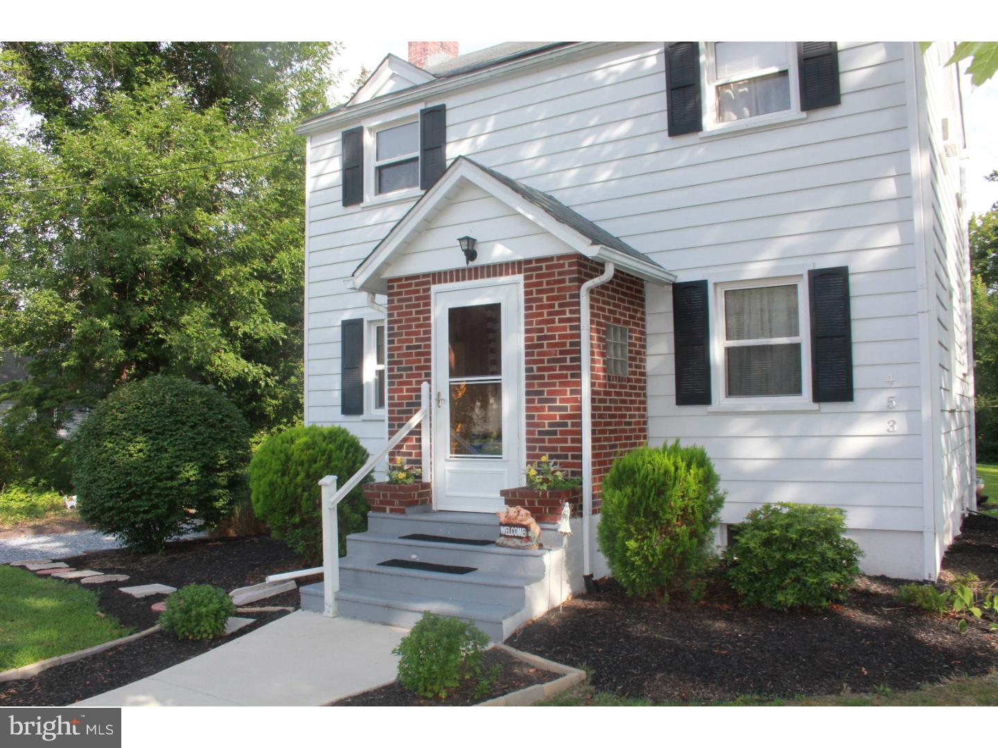 453 Chapel Heights Road Sewell, NJ 08080 - Photo 4 of 23