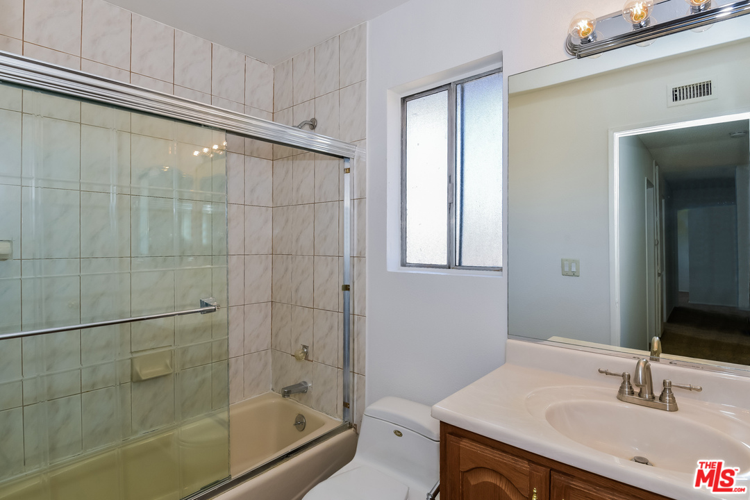 320 West Renwick Road Azusa, CA 91702 - Photo 4 of 25 Gallery Image 4