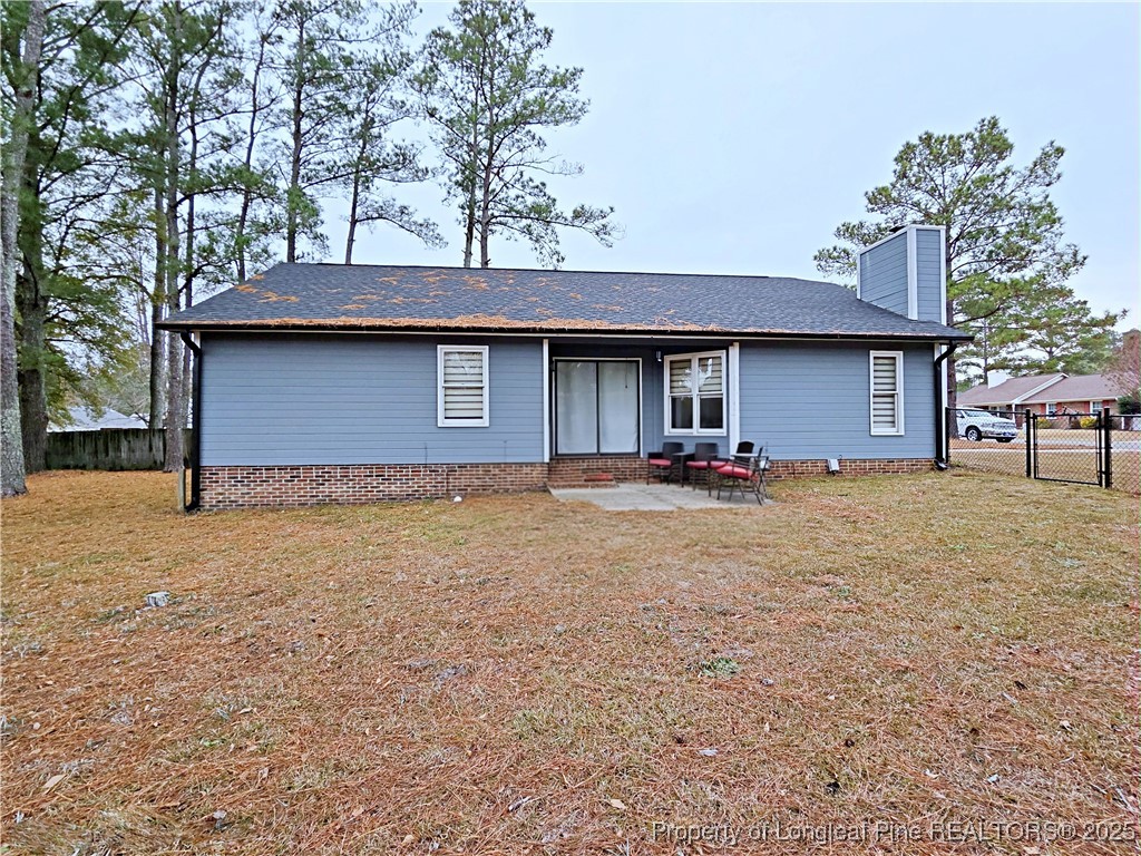 5309 Tory Hill Road Hope Mills, NC 28348 - Photo 36 of 45 a house view with a outdoor space