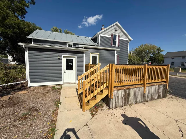 $349,000 | 203 Linn Street, Baraboo, WI 53913