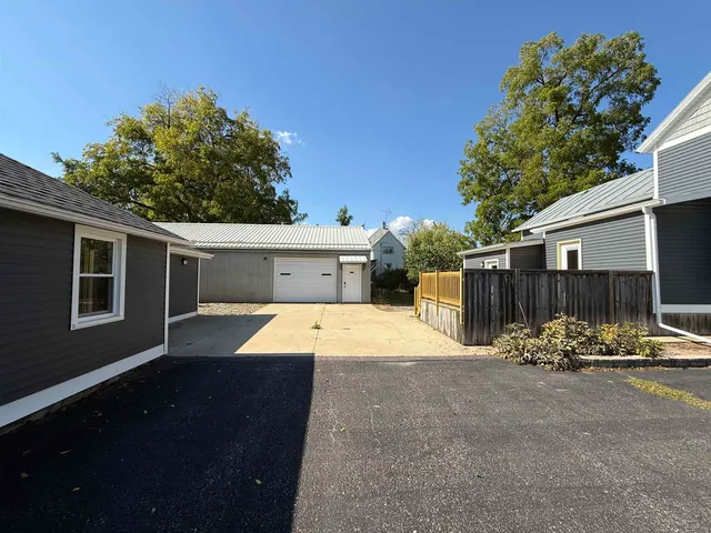 $349,000 | 203 Linn Street, Baraboo, WI 53913