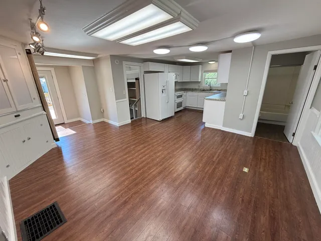 $349,000 | 203 Linn Street, Baraboo, WI 53913