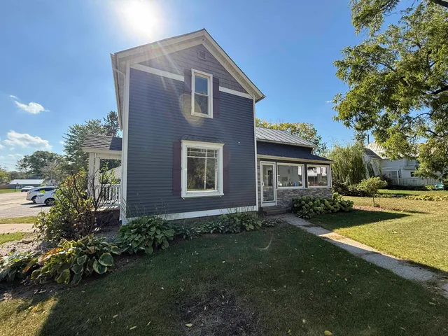 $349,000 | 203 Linn Street, Baraboo, WI 53913