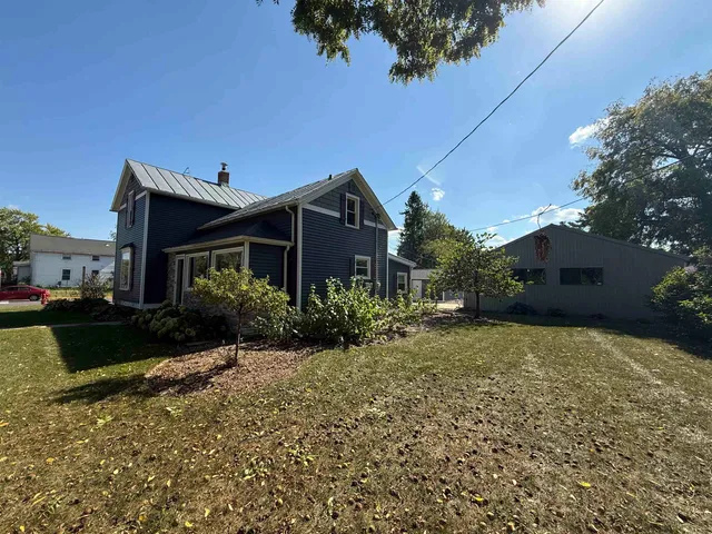 $349,000 | 203 Linn Street, Baraboo, WI 53913