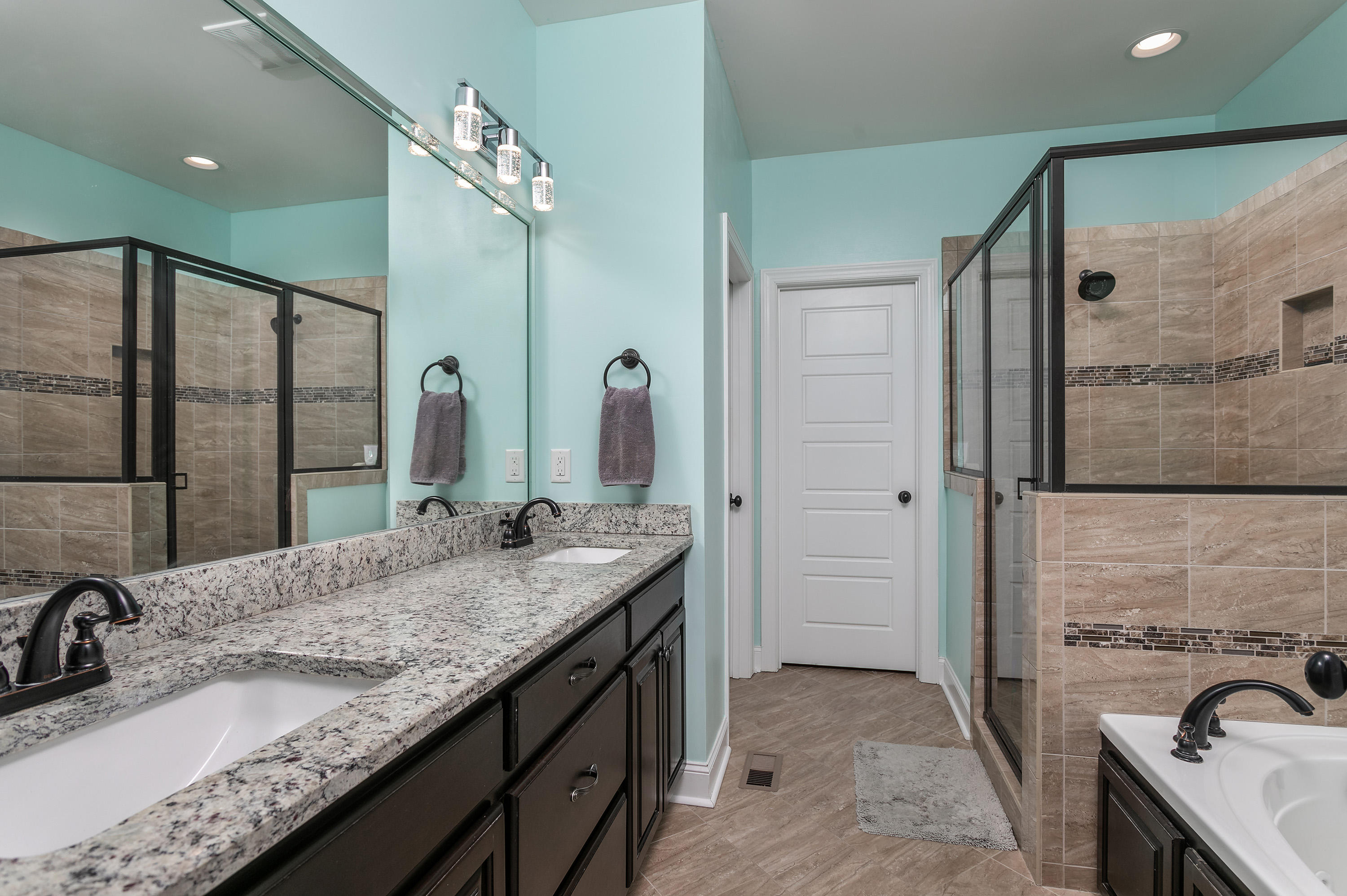 8014 Turkey Run Road Ooltewah, TN 37363 - Photo 11 of 22 8014 Turkey Run Rd_Master Bathroom_Choic