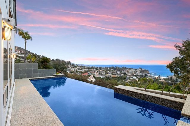 a view of a terrace with skyline