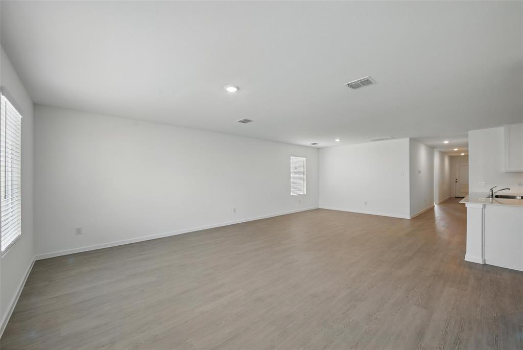 11538 Hermosa Lane Rhome, TX 76078 - Photo 9 of 26 Gallery Image 9