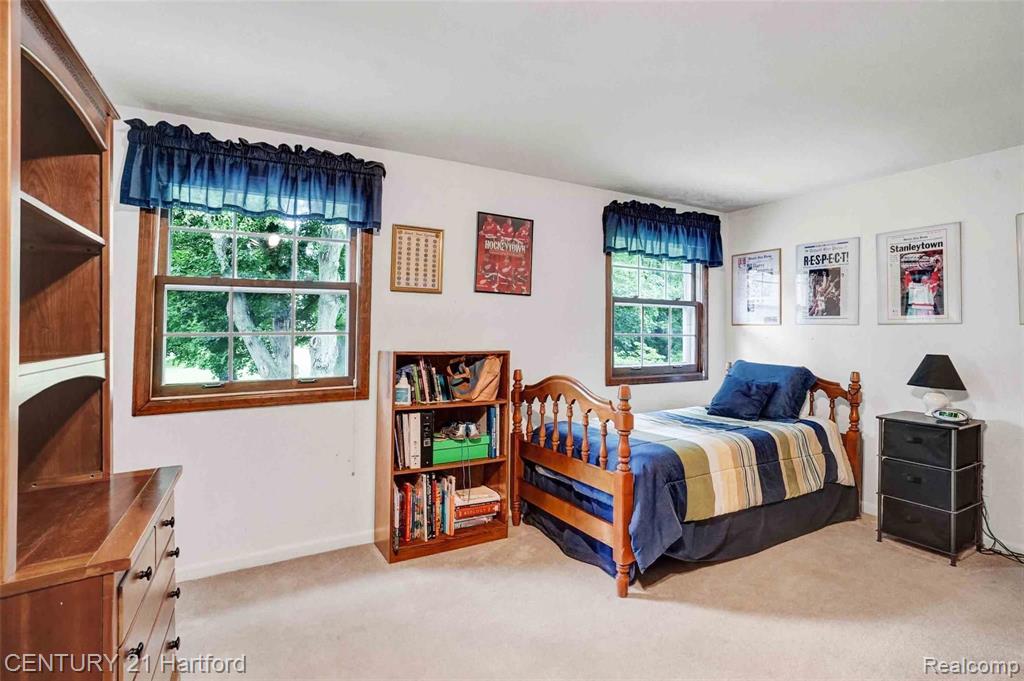 35767 Congress Road Farmington Hills, MI 48335 - Photo 29 of 42
