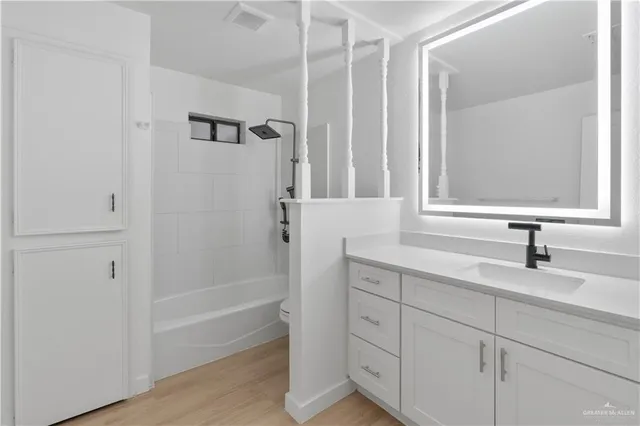 $1,900 | 6213 North 17th Street, McAllen, TX 78504