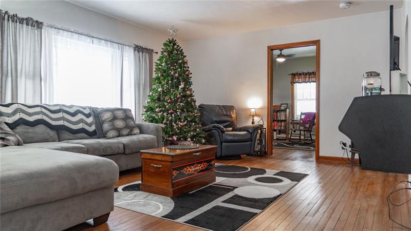 49 George Jr Road Grove City, PA 16127 - Photo 6 of 25 Gallery Image 6