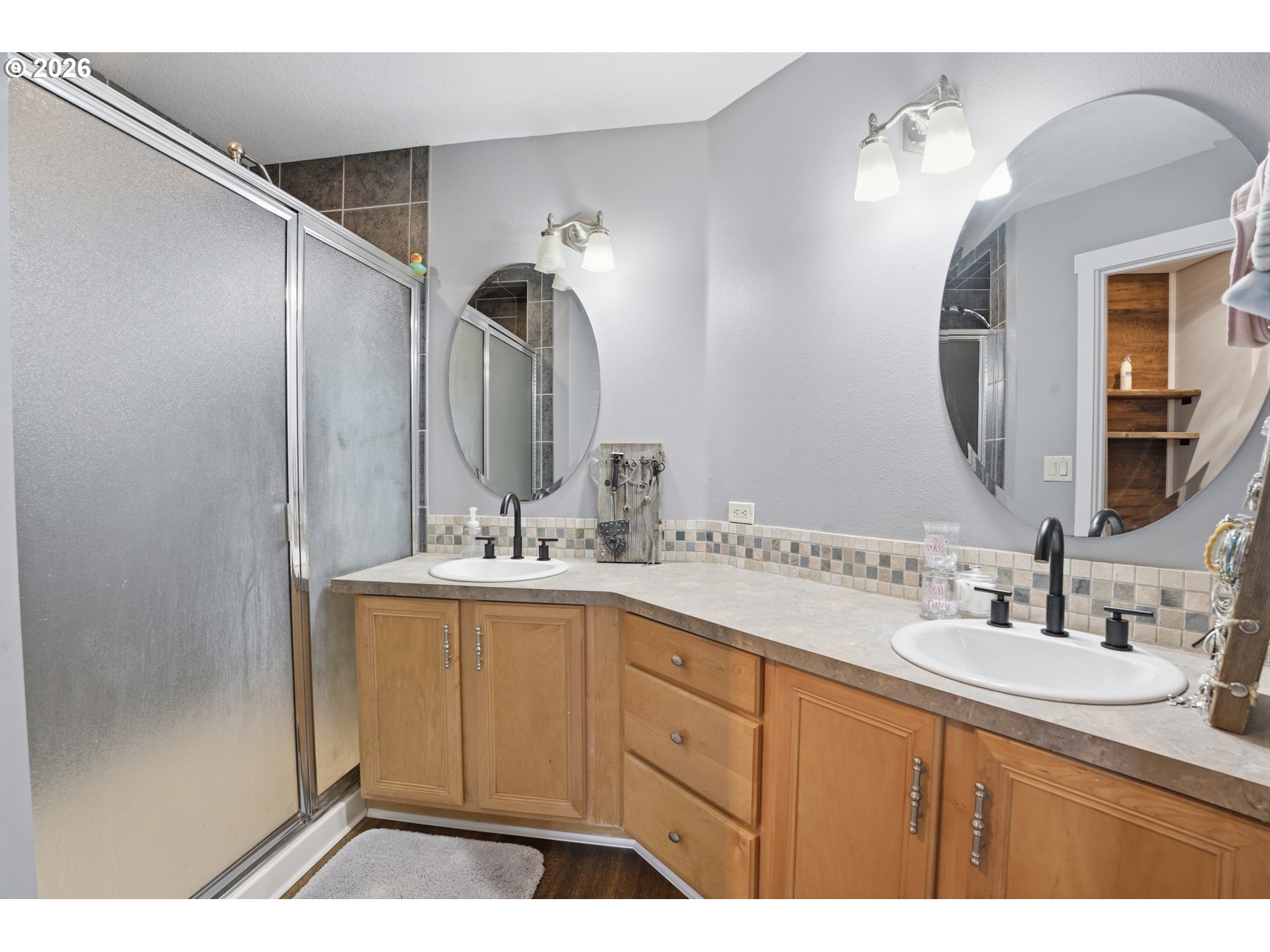 1302 Cherry Street Vernonia, OR 97064 - Photo 15 of 25 En Suite Bathroom