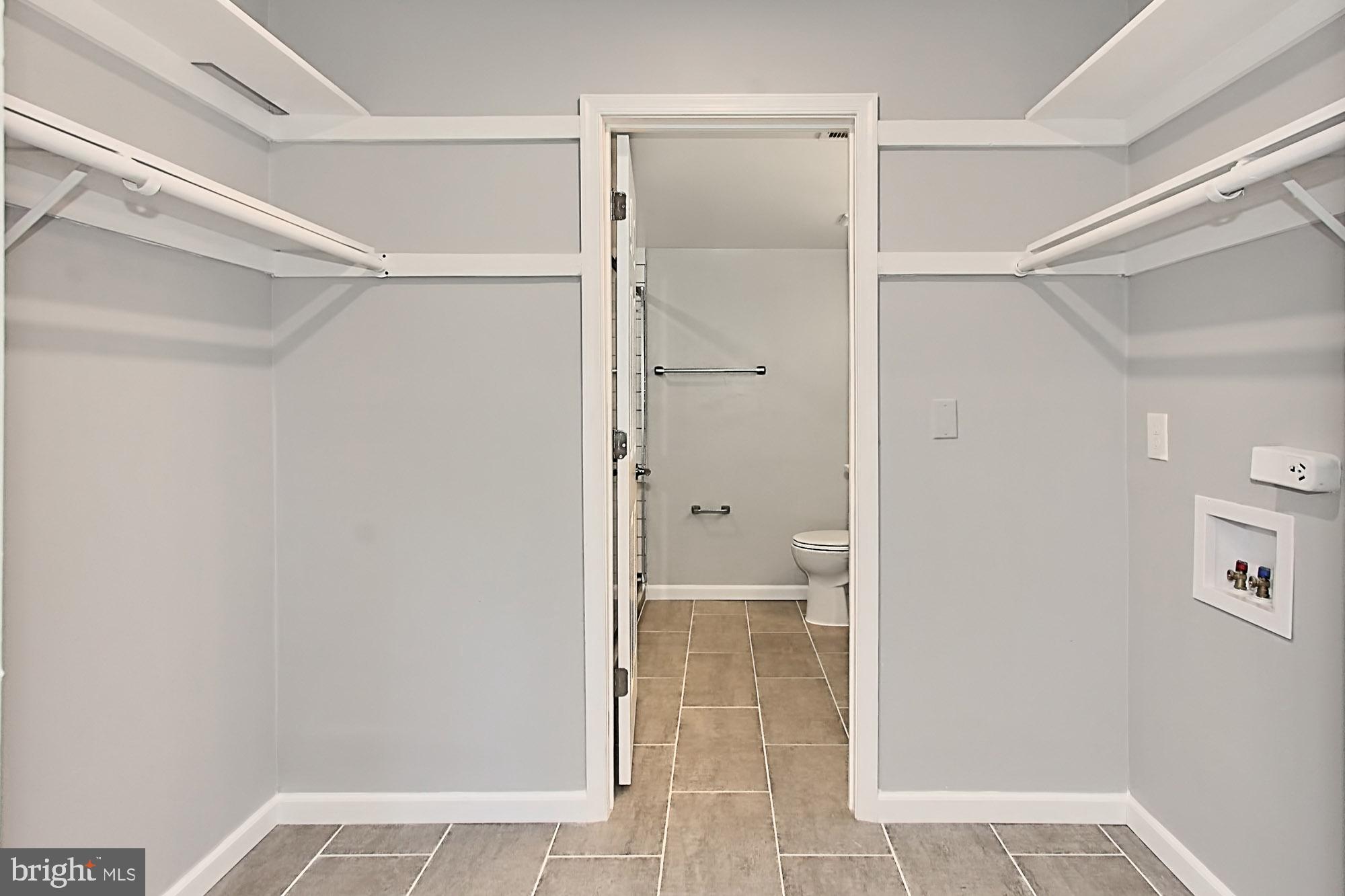 8312 Kingsgate Road, Unit 536 Springfield, VA 22152 - Photo 19 of 29 Master Closet/Laundry