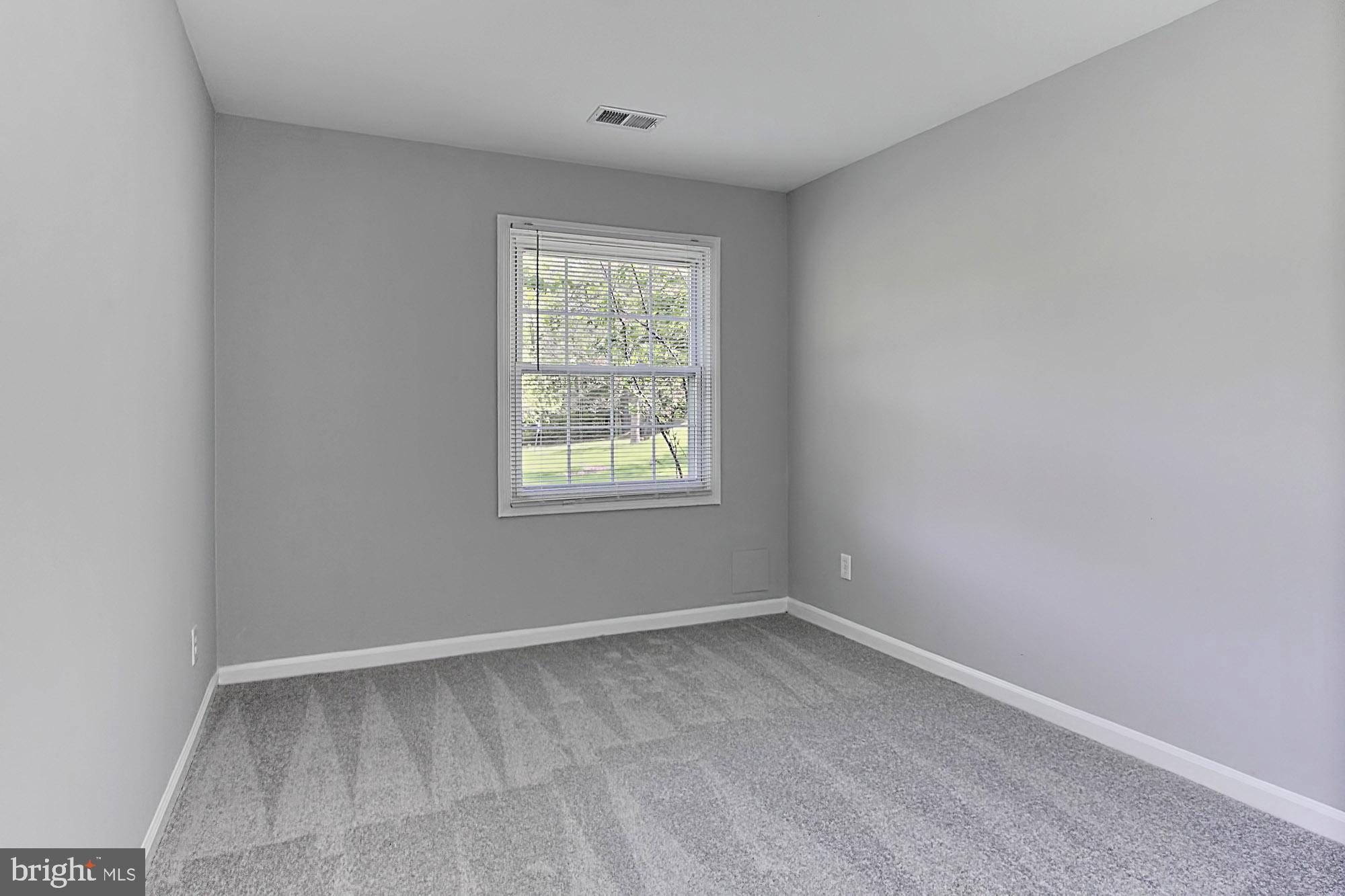 8312 Kingsgate Road, Unit 536 Springfield, VA 22152 - Photo 23 of 29 Bedroom 3
