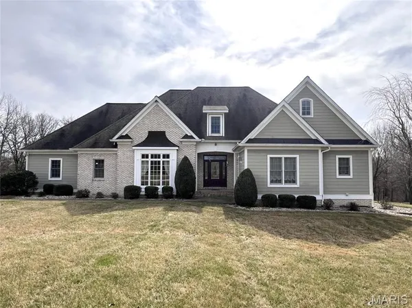 $650,000 | 19383 Dabbs North Road, Jerseyville, IL 62052