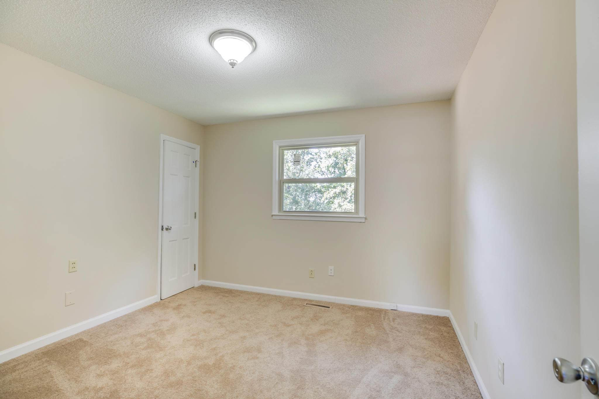 1318 Highland Road Chattanooga, TN 37415 - Photo 16 of 30 h16