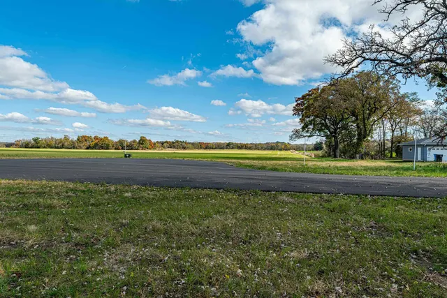 $249,900 | Lot 3 Rosevale, Belleville, WI 53508