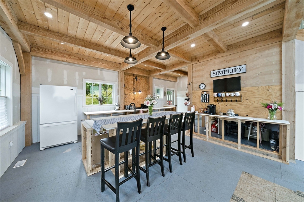 4 Holly Road Marshfield, MA 02050 - Photo 12 of 41