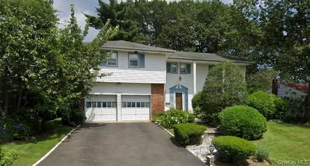 $1,475,000 | 100 Birch Hill, Albertson, NY 11507