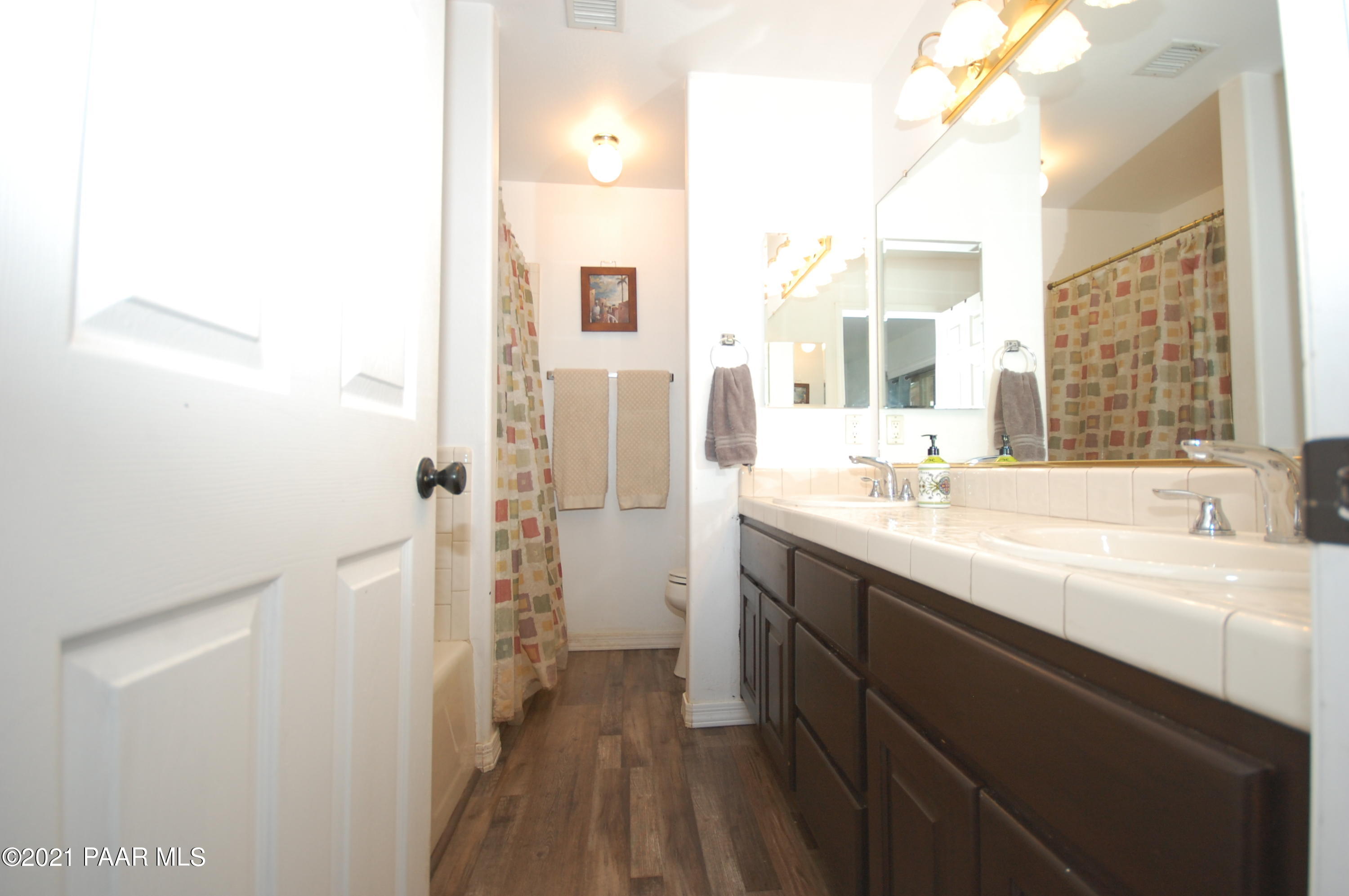 22590 North Malapai Ridge Road Paulden, AZ 86334 - Photo 17 of 43 Bath