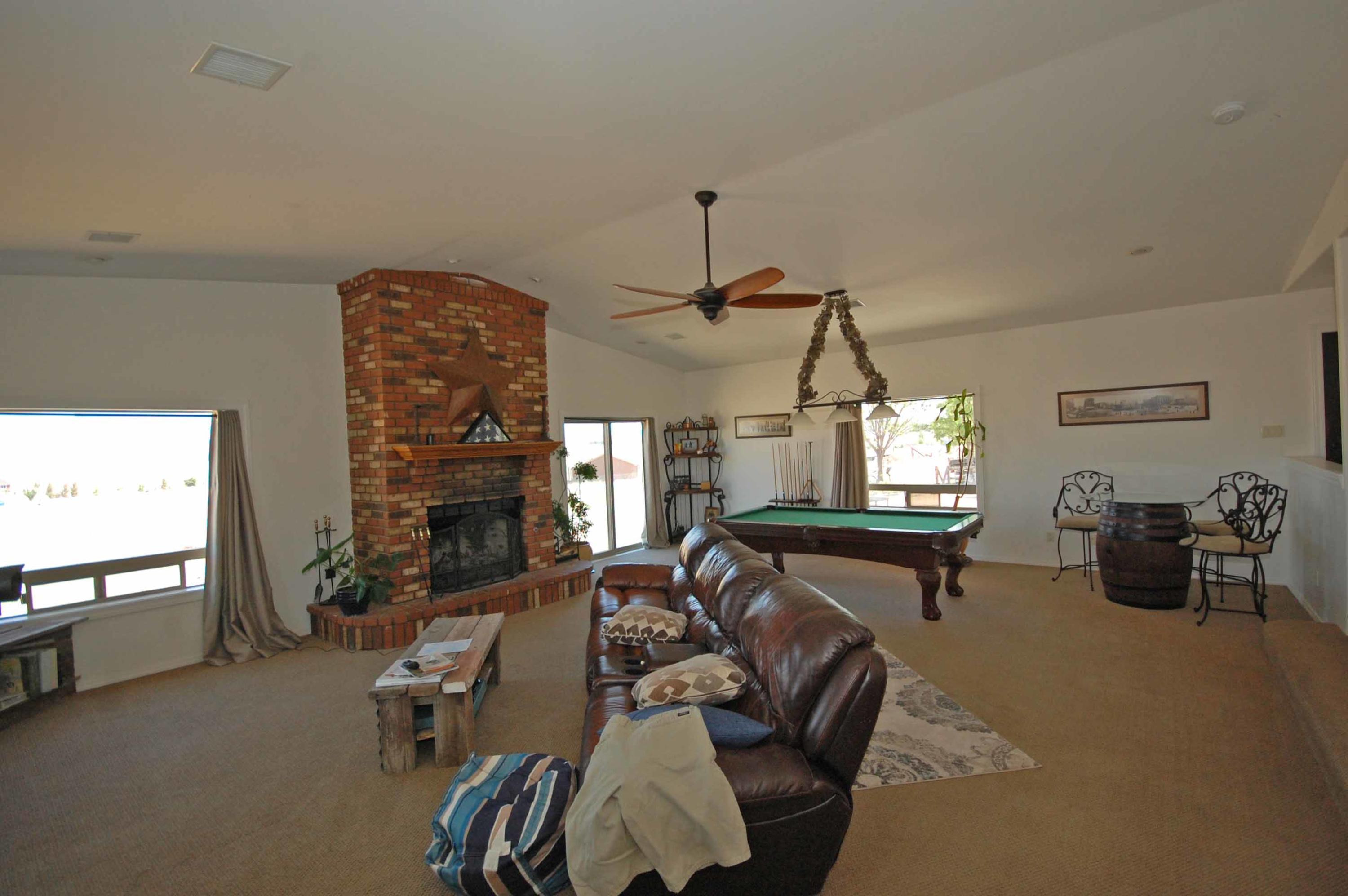 22590 North Malapai Ridge Road Paulden, AZ 86334 - Photo 2 of 43 Living Room