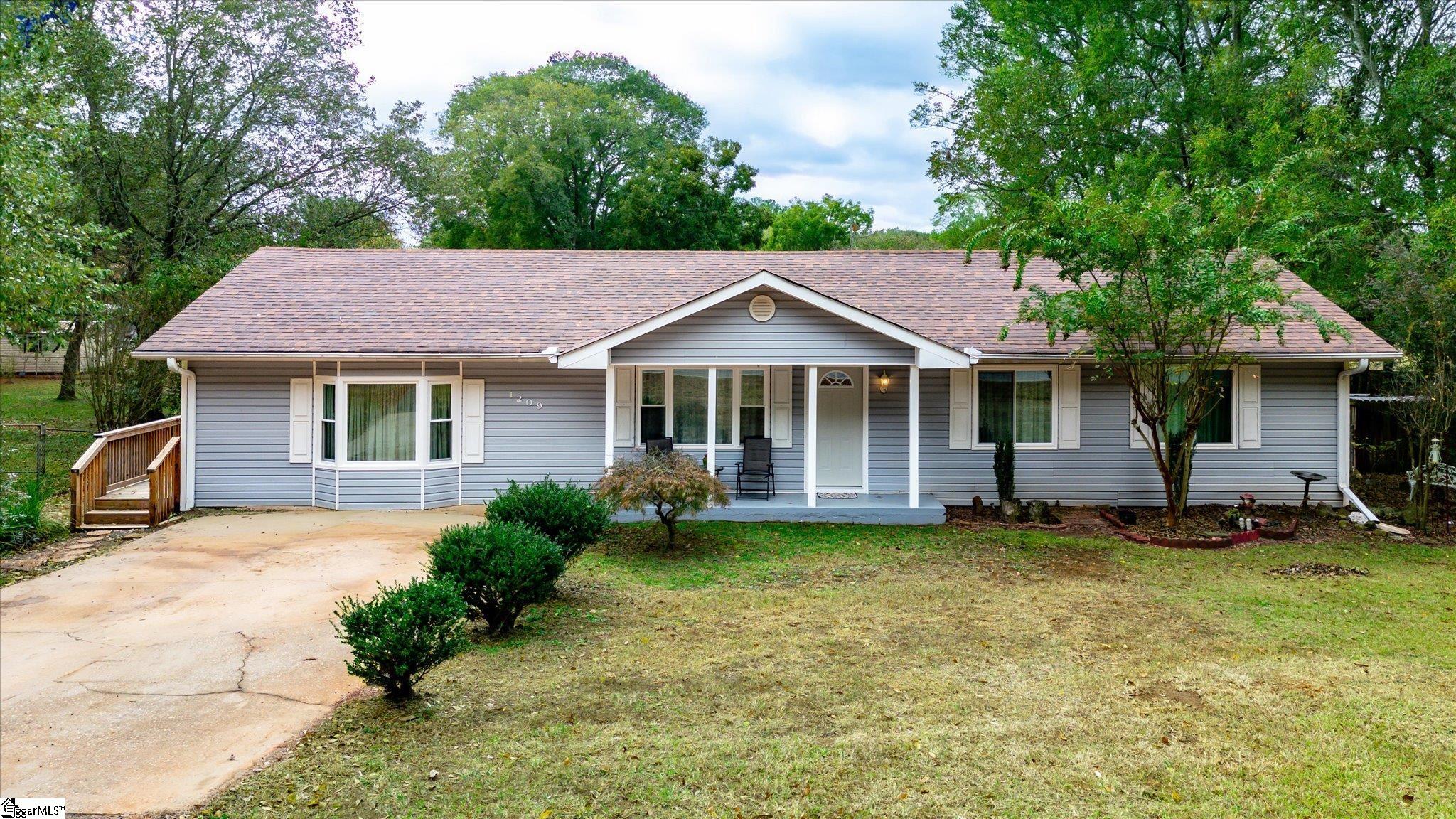 1209 Centerville Road Anderson, SC 29625 - Photo 3 of 29