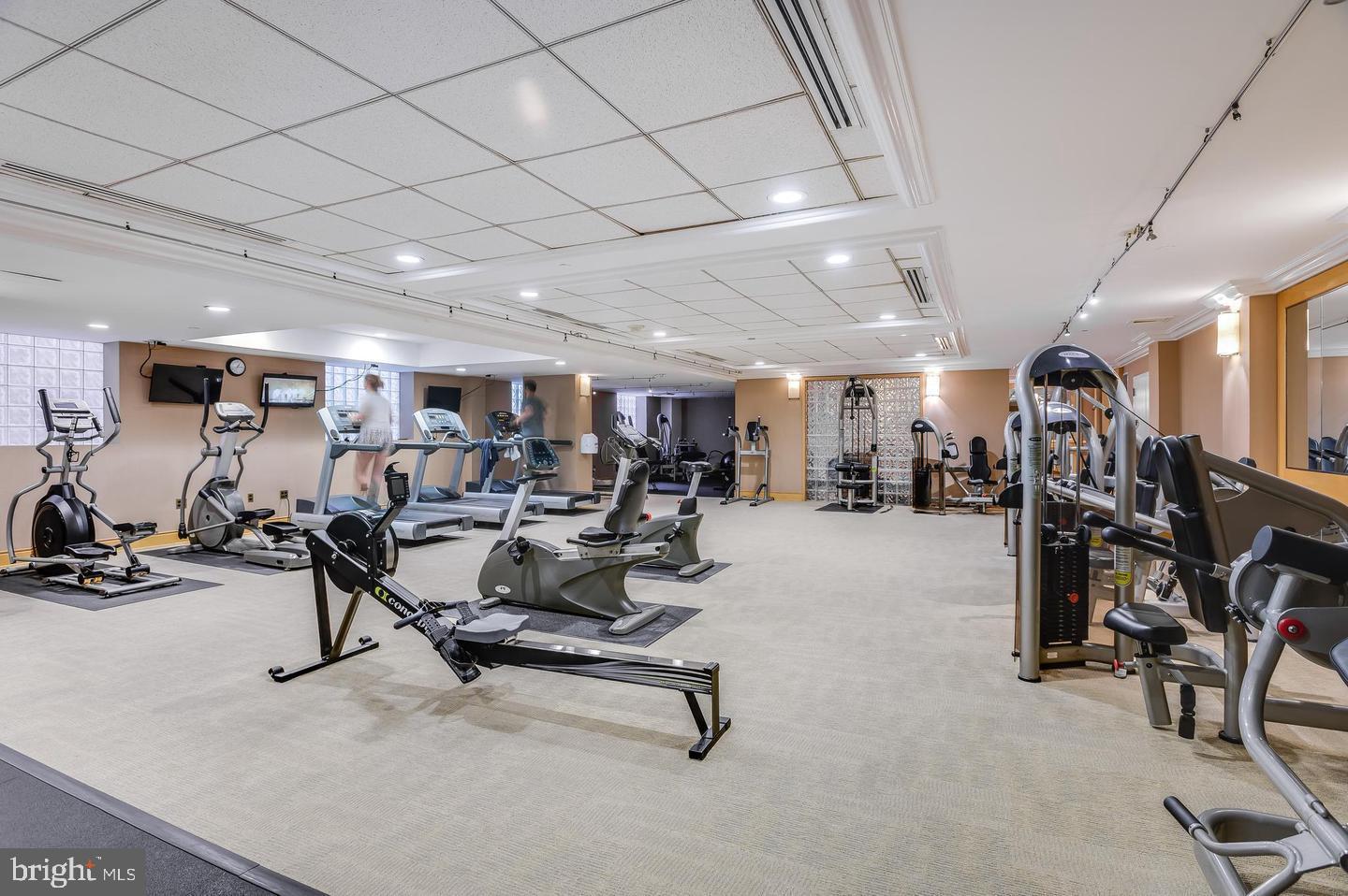 631 D Street Northwest, Unit 1038 Washington, DC 20004 - Photo 41 of 56 a view of a room with gym equipment