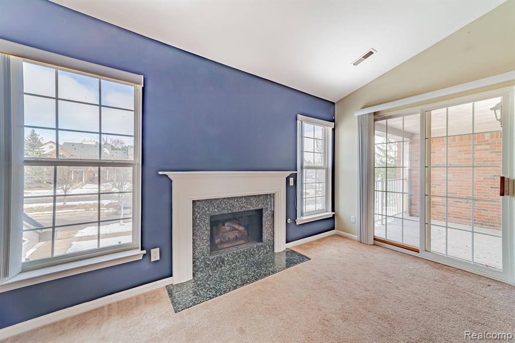 3553 Oakmonte Boulevard, Unit 48 Rochester, MI 48306 - Photo 8 of 32