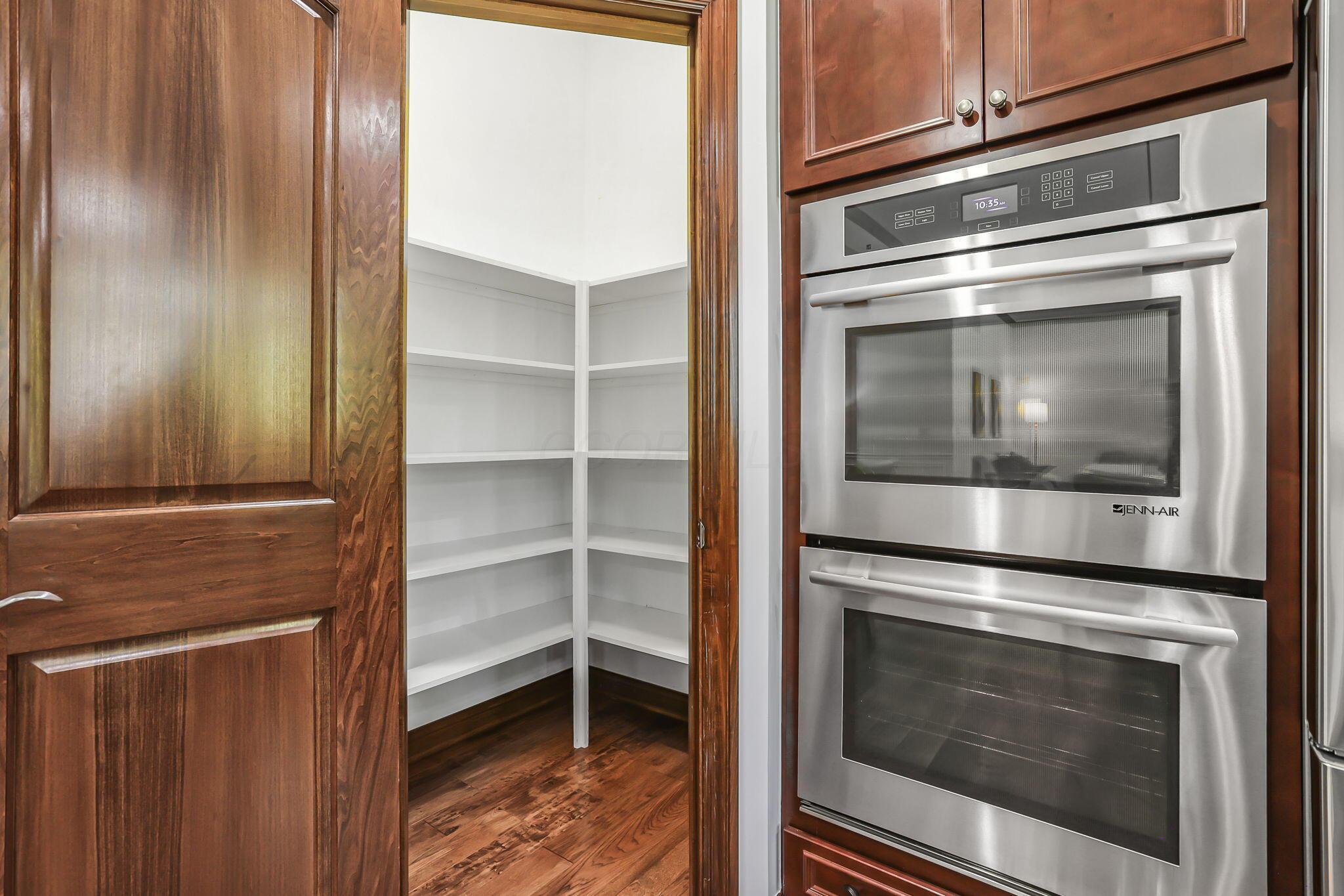 845 Clotts Road Columbus, OH 43230 - Photo 19 of 69 18-web-or-mls-0V3A6523