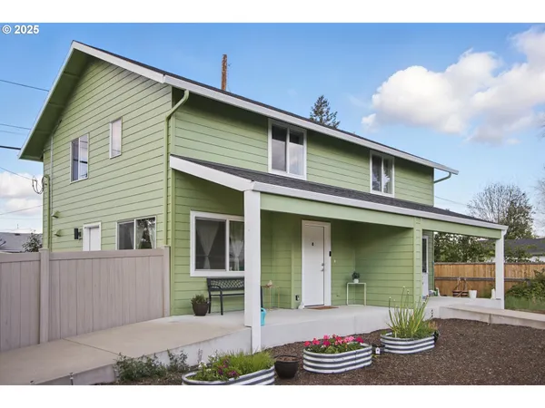 $298,990 | 16317 Southeast Salmon Street, Unit B, Portland, OR 97233