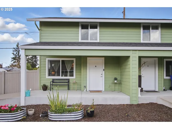 $298,990 | 16317 Southeast Salmon Street, Unit B, Portland, OR 97233