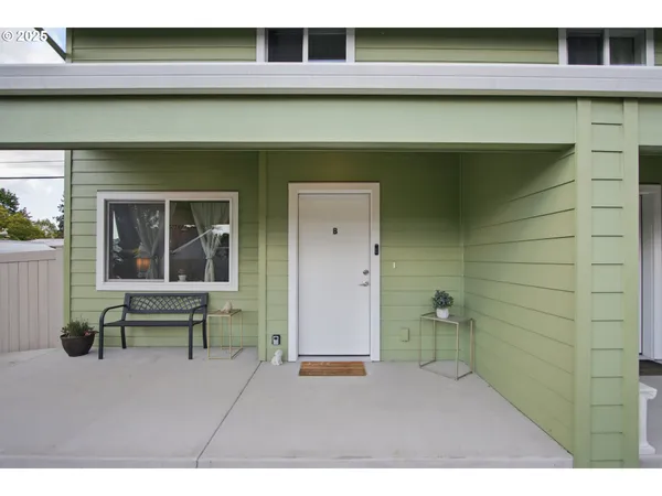$298,990 | 16317 Southeast Salmon Street, Unit B, Portland, OR 97233