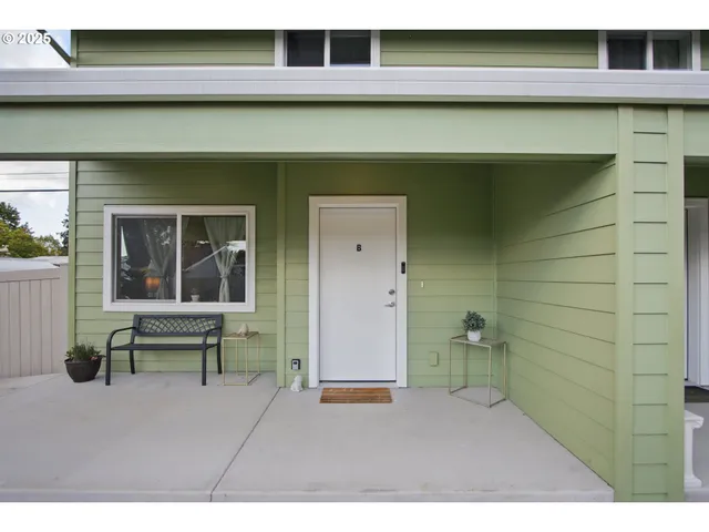 $299,990 | 16317 Southeast Salmon Street, Unit B, Portland, OR 97233