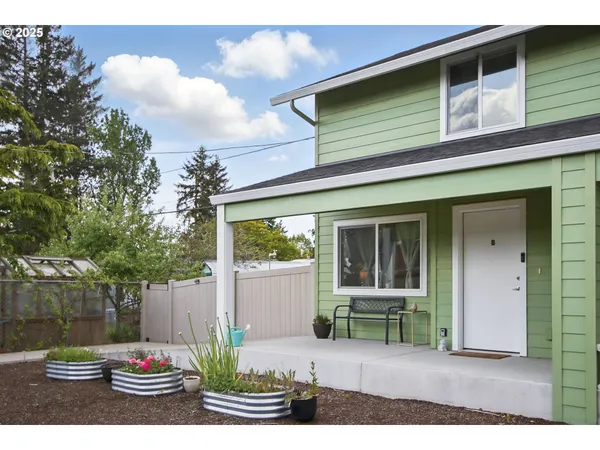 $298,990 | 16317 Southeast Salmon Street, Unit B, Portland, OR 97233