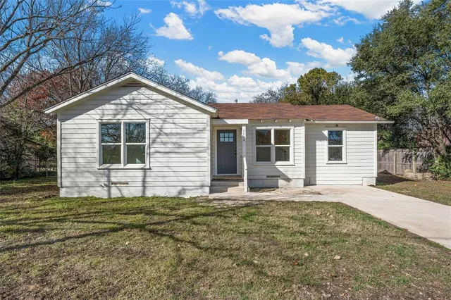 $200,000 | 1104 West 10th Street, McGregor, TX 76657
