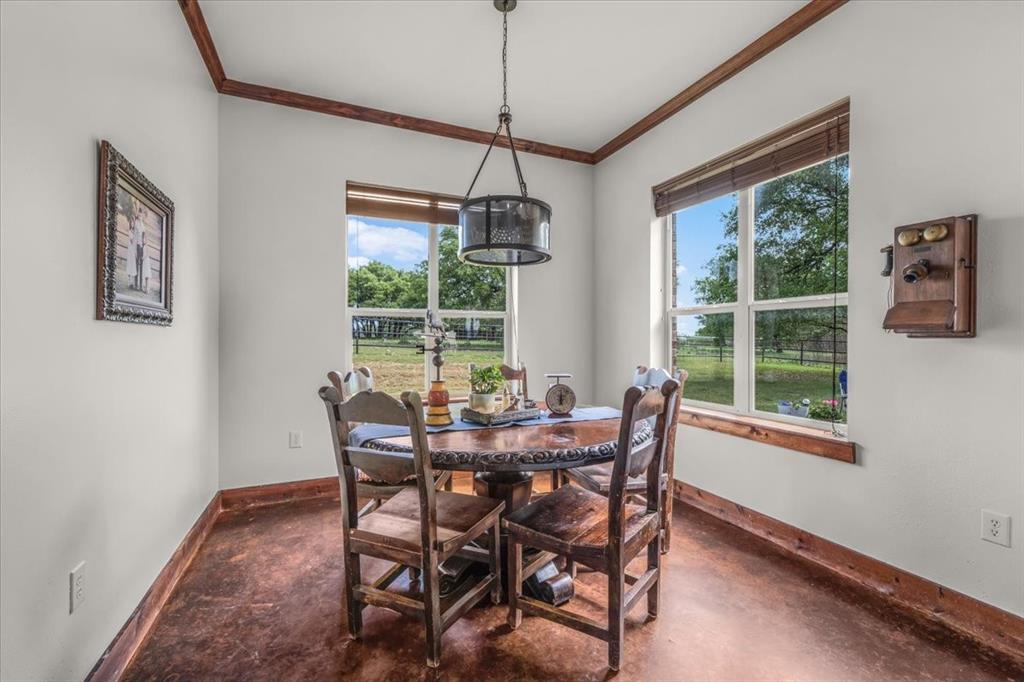 1145 Veal Station Road Springtown, TX 76082 - Photo 9 of 39